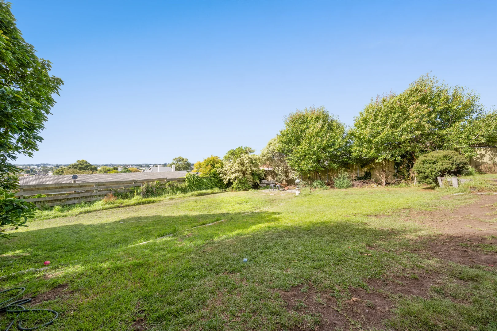 Additional image 21 of 12 Lake Terrace West, Mount Gambier SA 5290