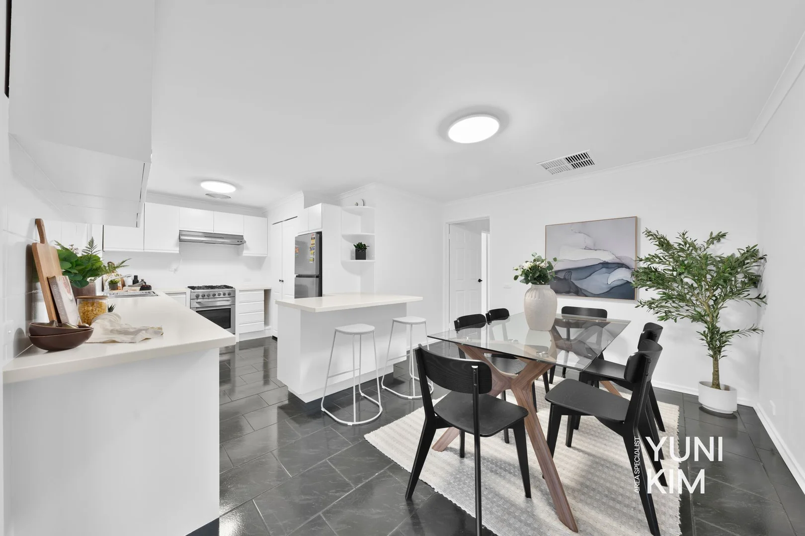 Additional image 11 of 197 James Cook Drive, Endeavour Hills VIC 3802