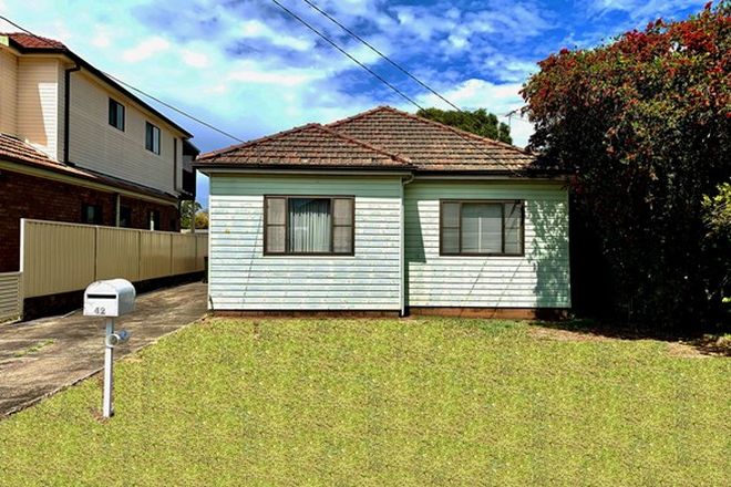 Picture of 42 Primrose Avenue, SANDRINGHAM NSW 2219