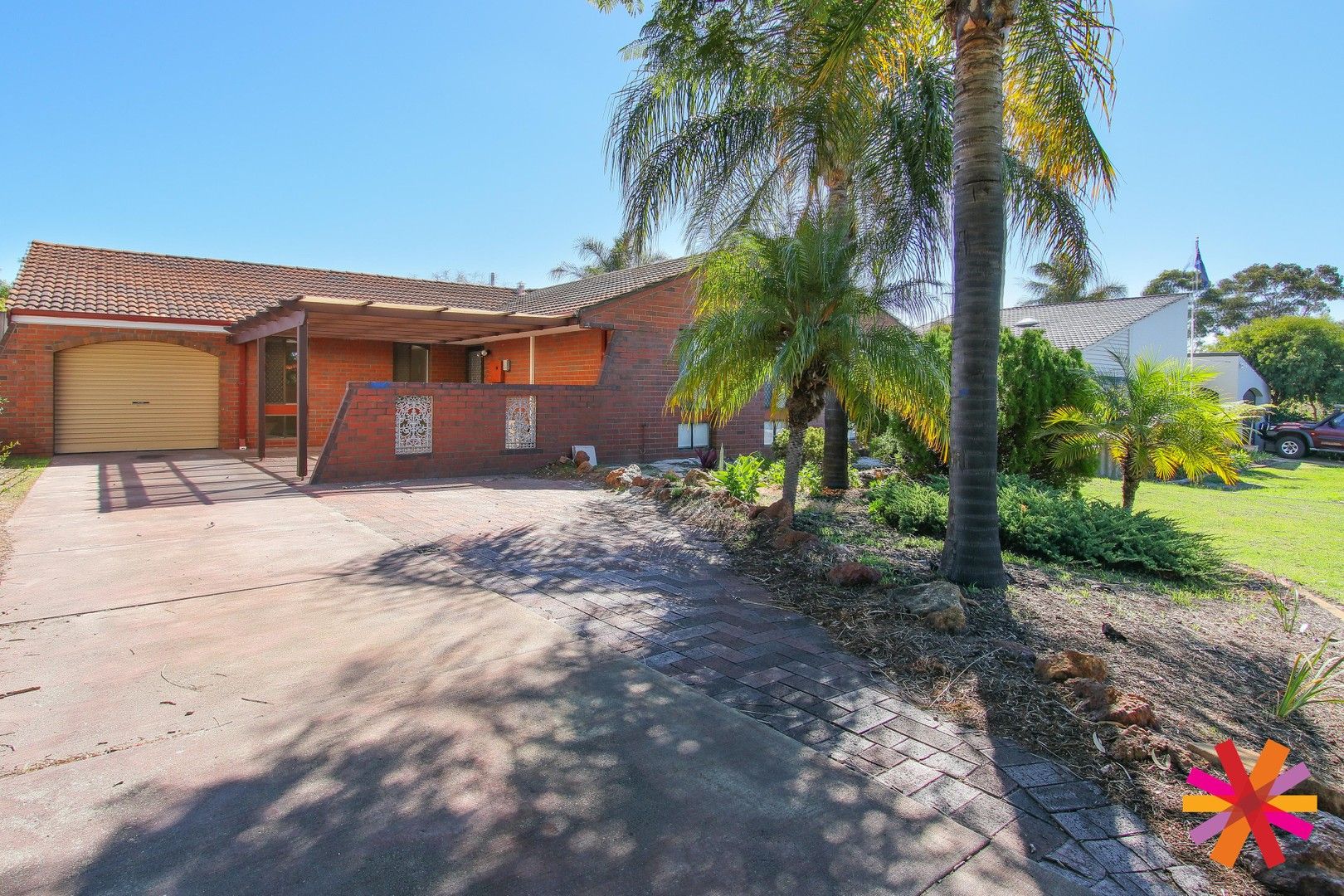 3 bedrooms House in 17 Whittaker Crescent BULL CREEK WA, 6149