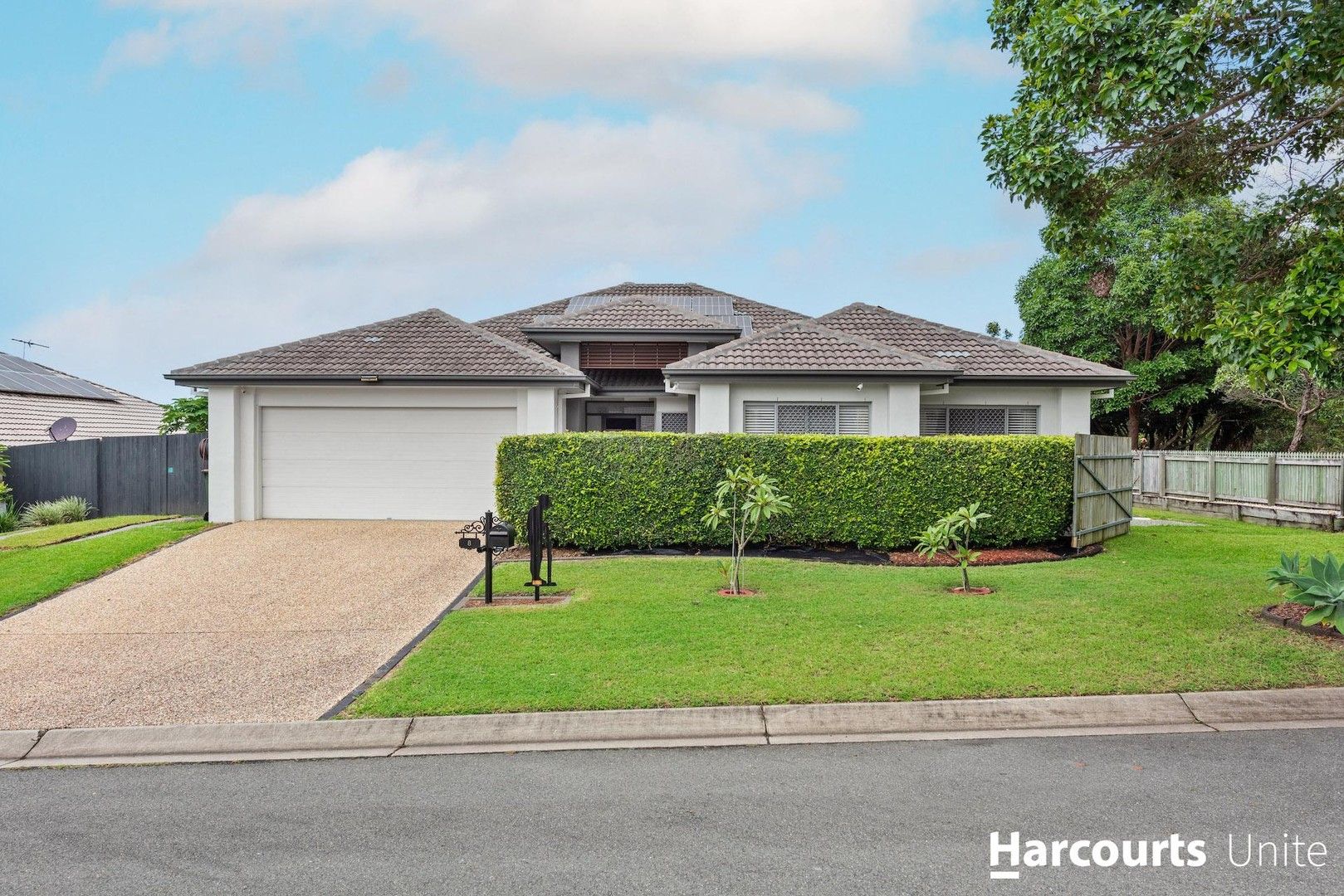 4 bedrooms House in 8 Whitecedar Circuit NORTH LAKES QLD, 4509