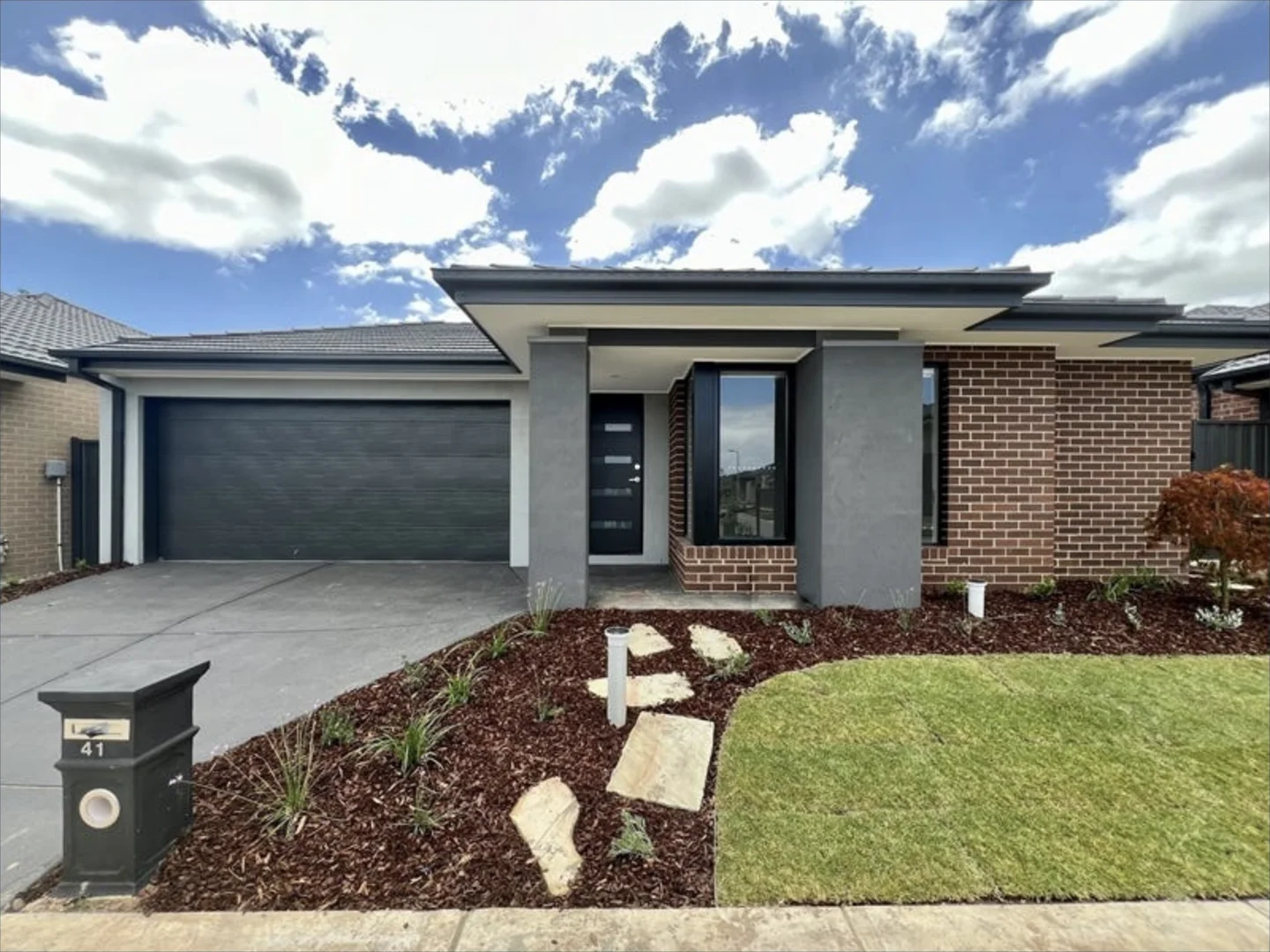41 Velvet Circuit, Clyde North VIC 3978