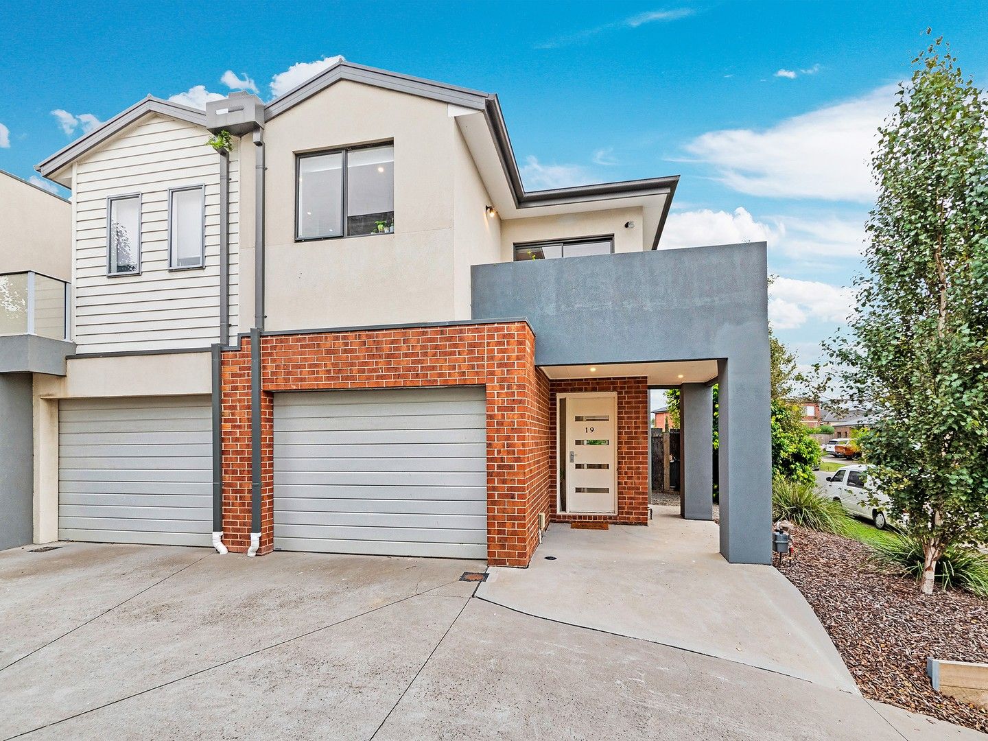 19/10 Mickleham Drive, Cranbourne North VIC 3977, Image 0