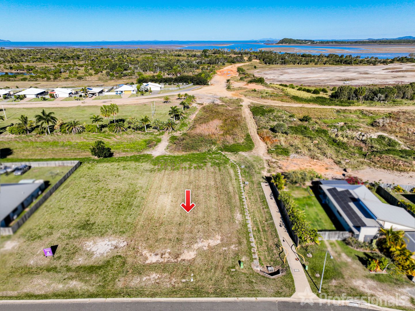 19 Timbers Beach Road, Zilzie QLD 4710, Image 2