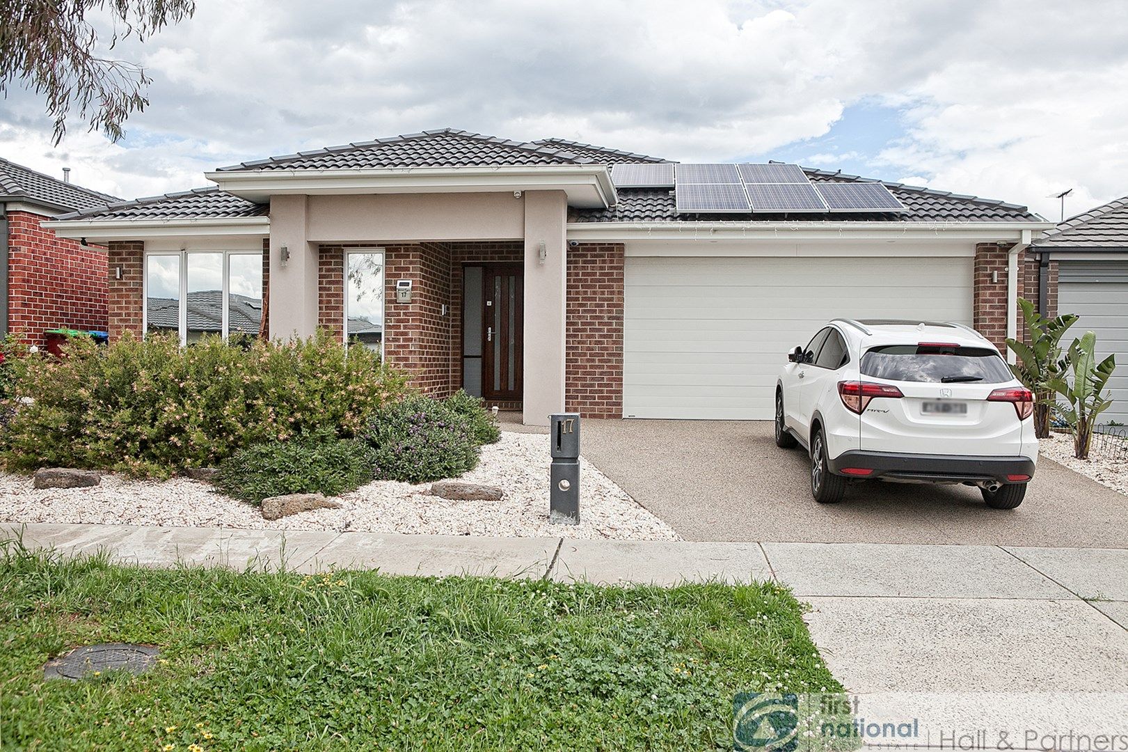 17 City Vista Circuit, Cranbourne West VIC 3977, Image 0