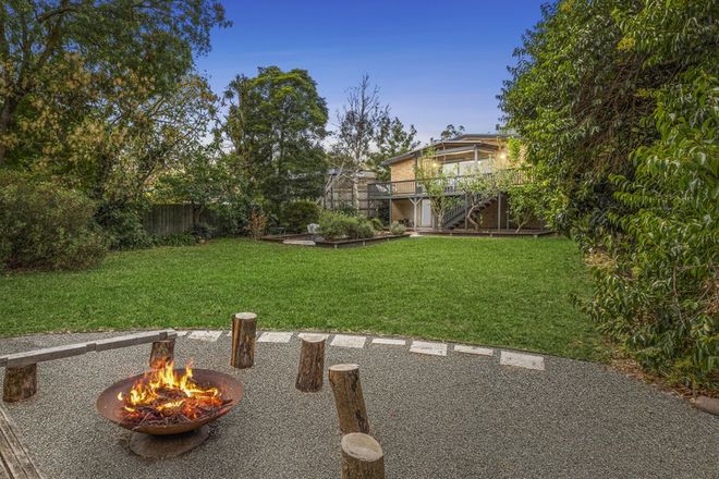 Picture of 19 Mayfield Drive, MOUNT WAVERLEY VIC 3149