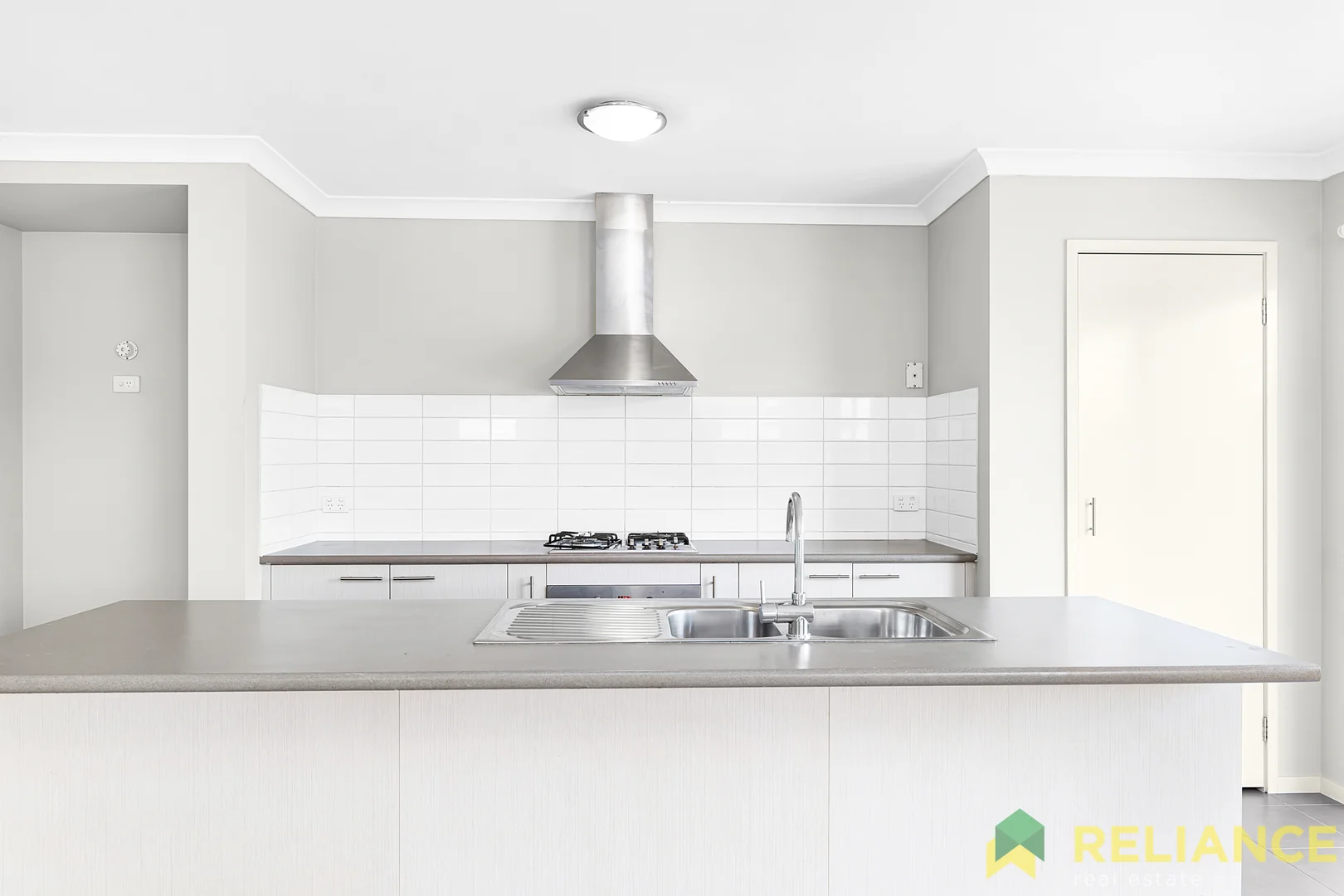 Additional image 3 of 23 Phoenix Circuit, Brookfield VIC 3338