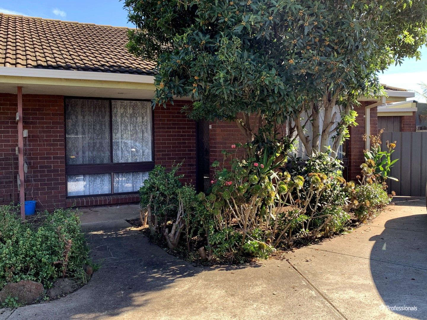 2 bedrooms Apartment / Unit / Flat in 11/9-11 Market Road WERRIBEE VIC, 3030