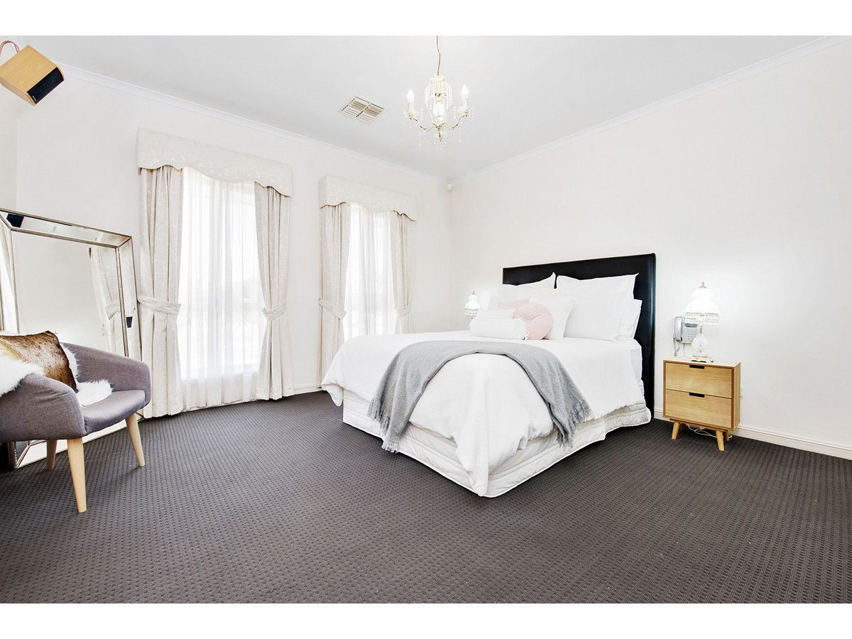 31 Seymour Avenue, Windsor Gardens SA 5087, Image 2