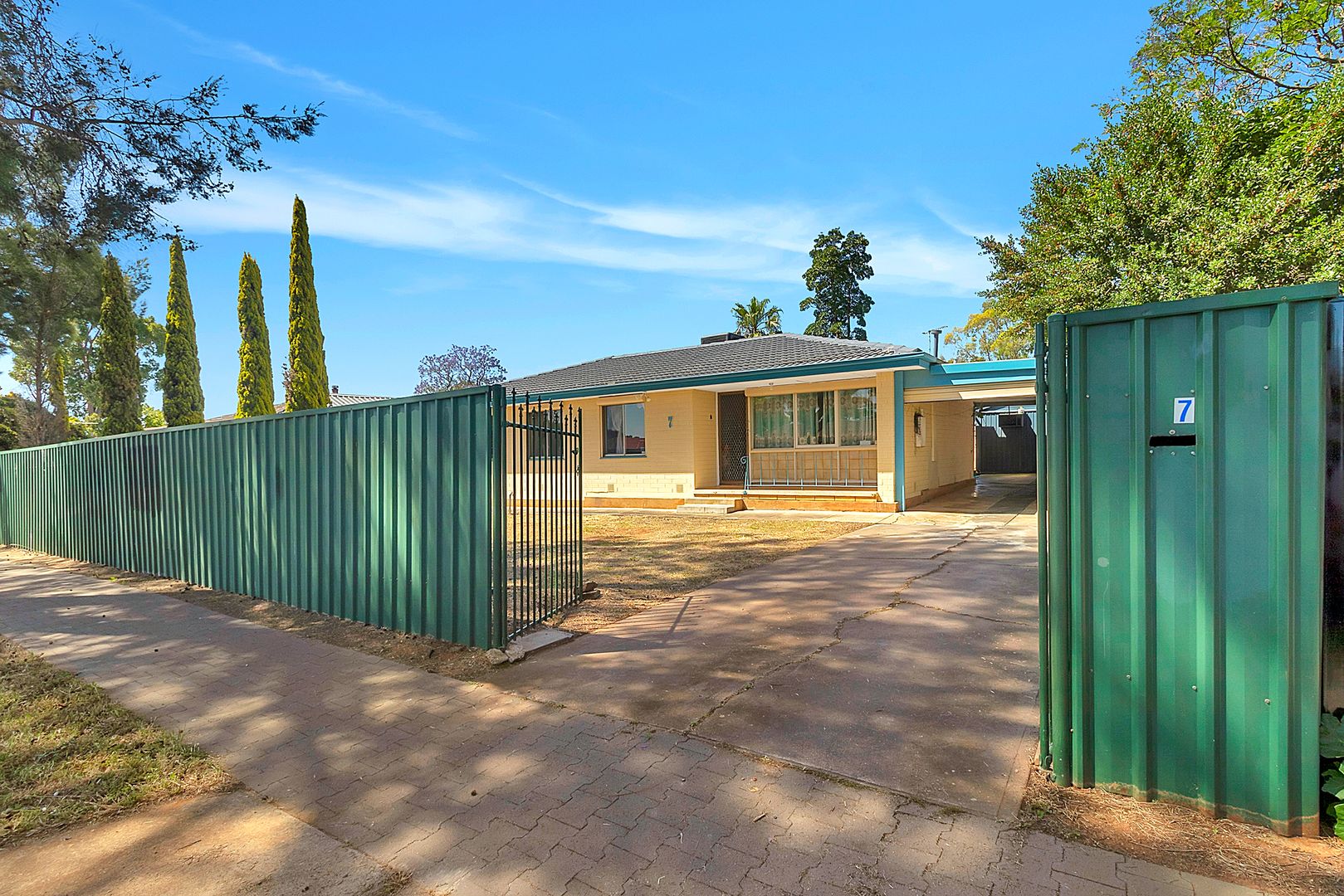 7 Montacute Street, Elizabeth Downs SA 5113, Image 1