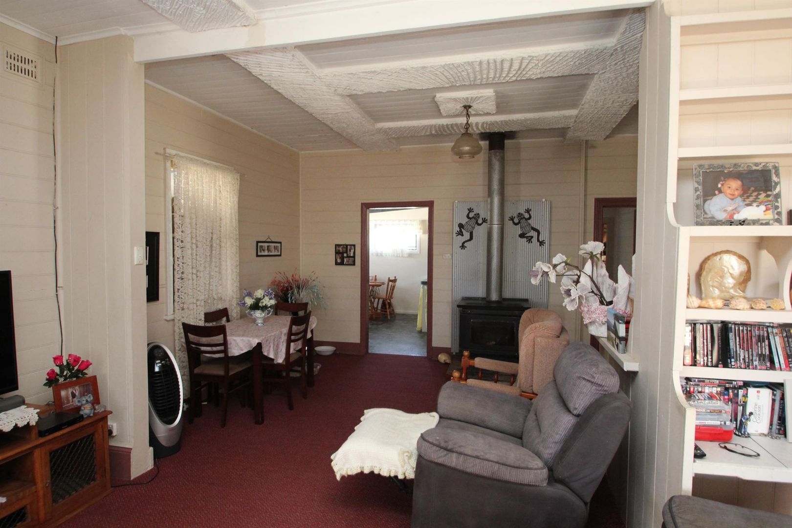 17 Margaret Street, Tenterfield NSW 2372, Image 2