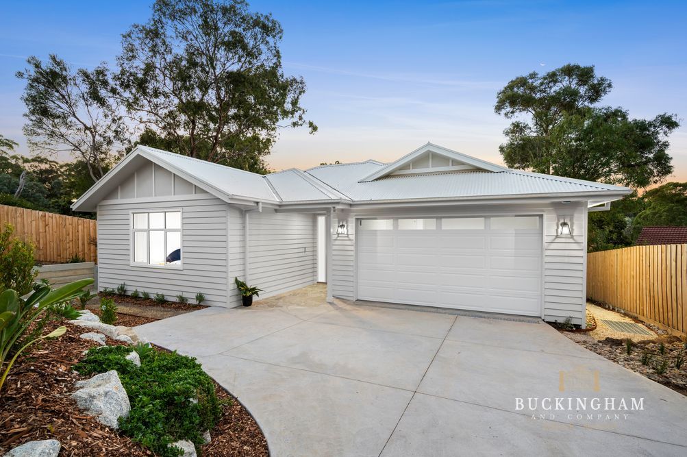 4 bedrooms House in House 2/35 Baldwin Avenue MONTMORENCY VIC, 3094