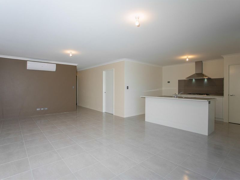 32 Isdell Chase, Brabham WA 6055, Image 1