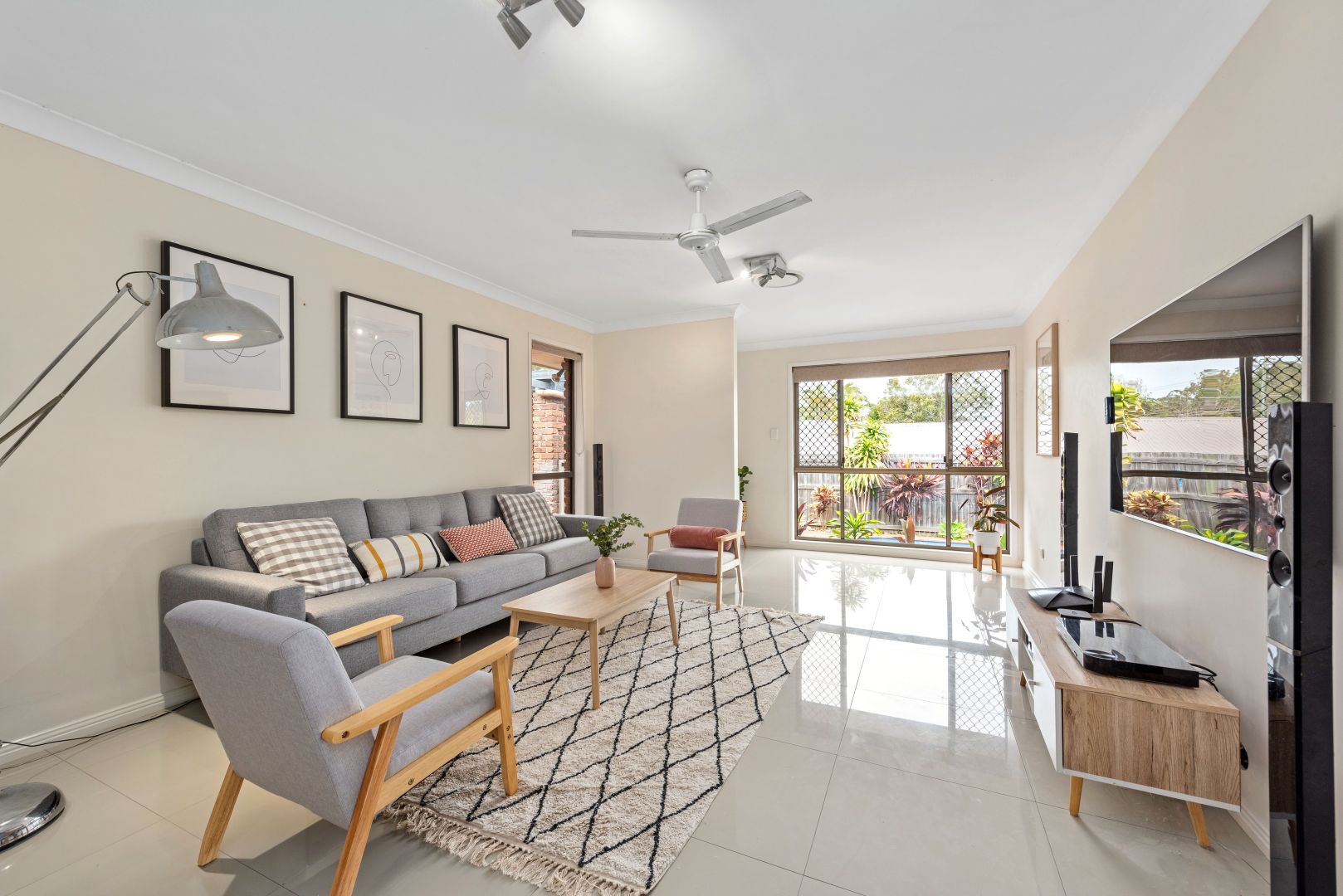 9 Carnarvon Court, Everton Hills QLD 4053, Image 2