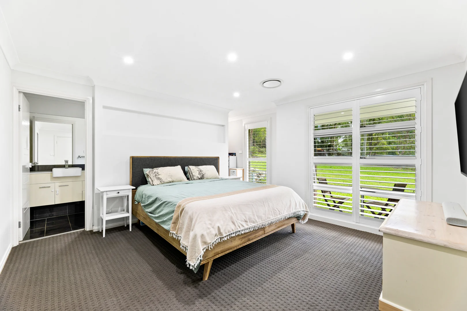 Additional image 20 of 17A & 17B The Outlook Road, Surfside NSW 2536