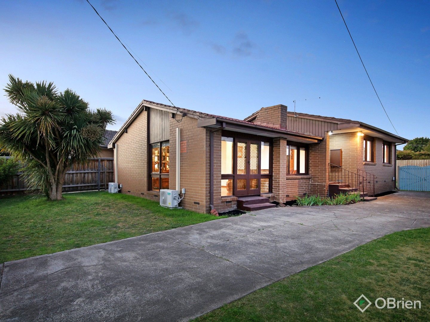 3 bedrooms House in 1133 Centre Road OAKLEIGH SOUTH VIC, 3167