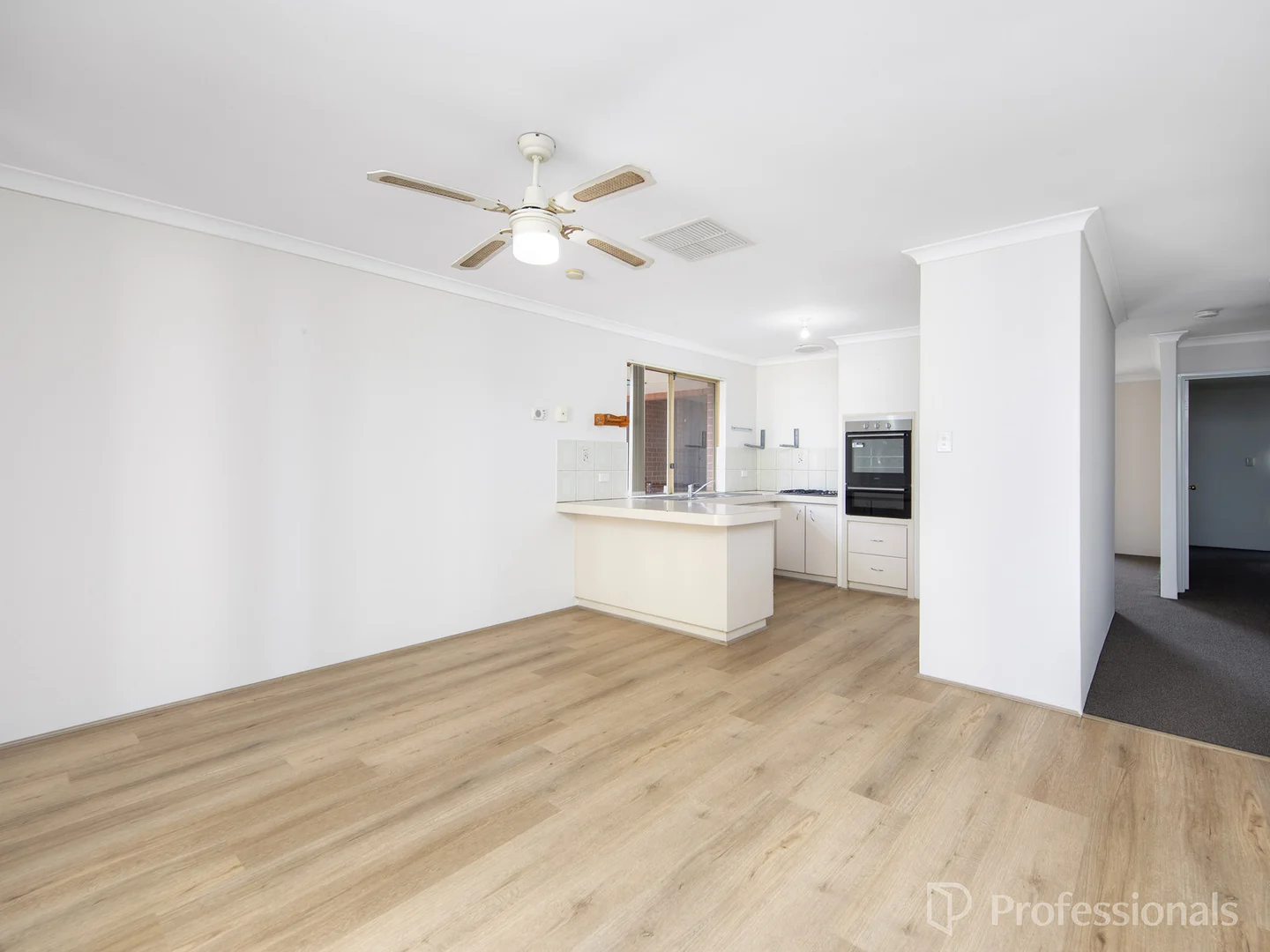 Additional image 6 of 43 Towerhill Road, Alexander Heights WA 6064