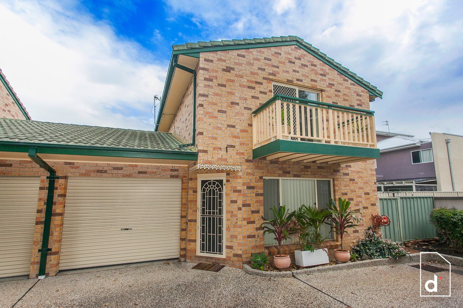 2 bedrooms Townhouse in 4/10 Chester Street BELLAMBI NSW, 2518