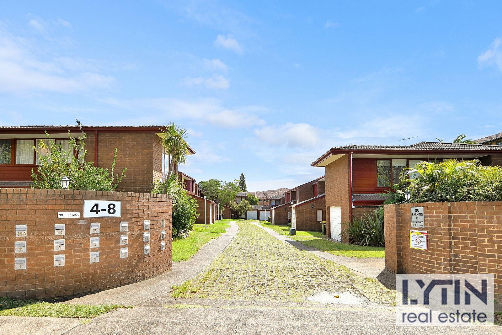 2 bedrooms Townhouse in 3/4-8 Third Avenue CAMPSIE NSW, 2194