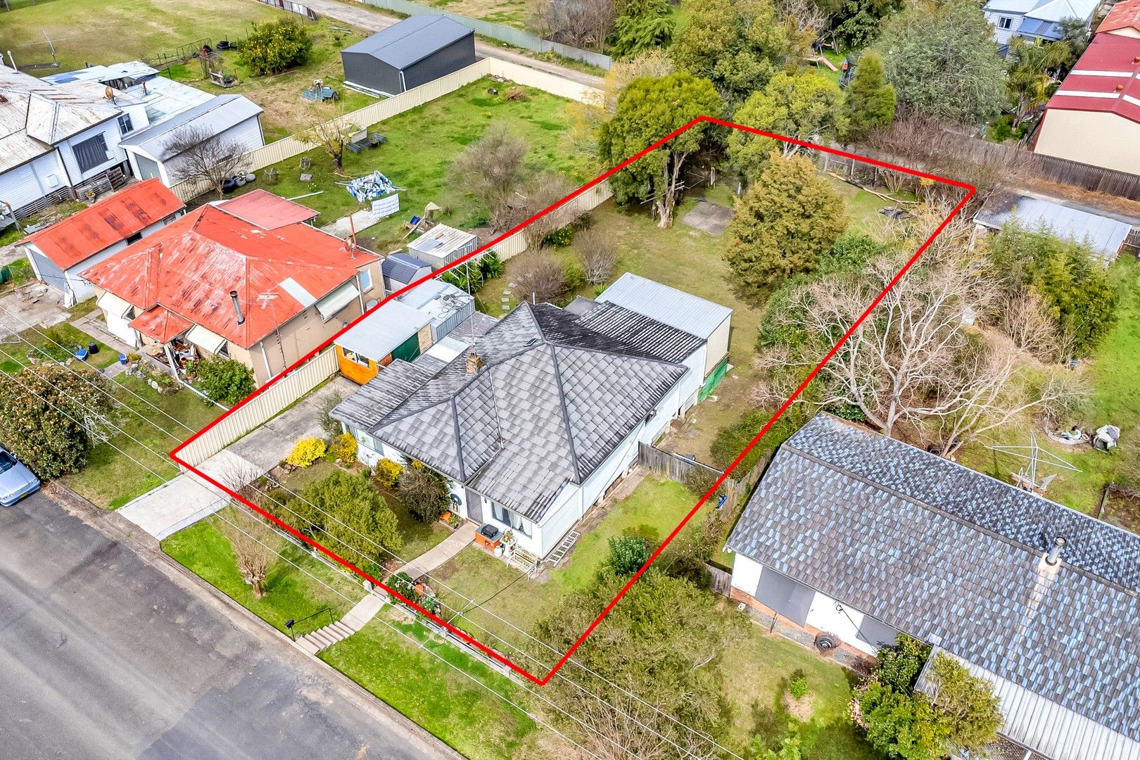 83 Hume Street, Gloucester NSW 2422, Image 2