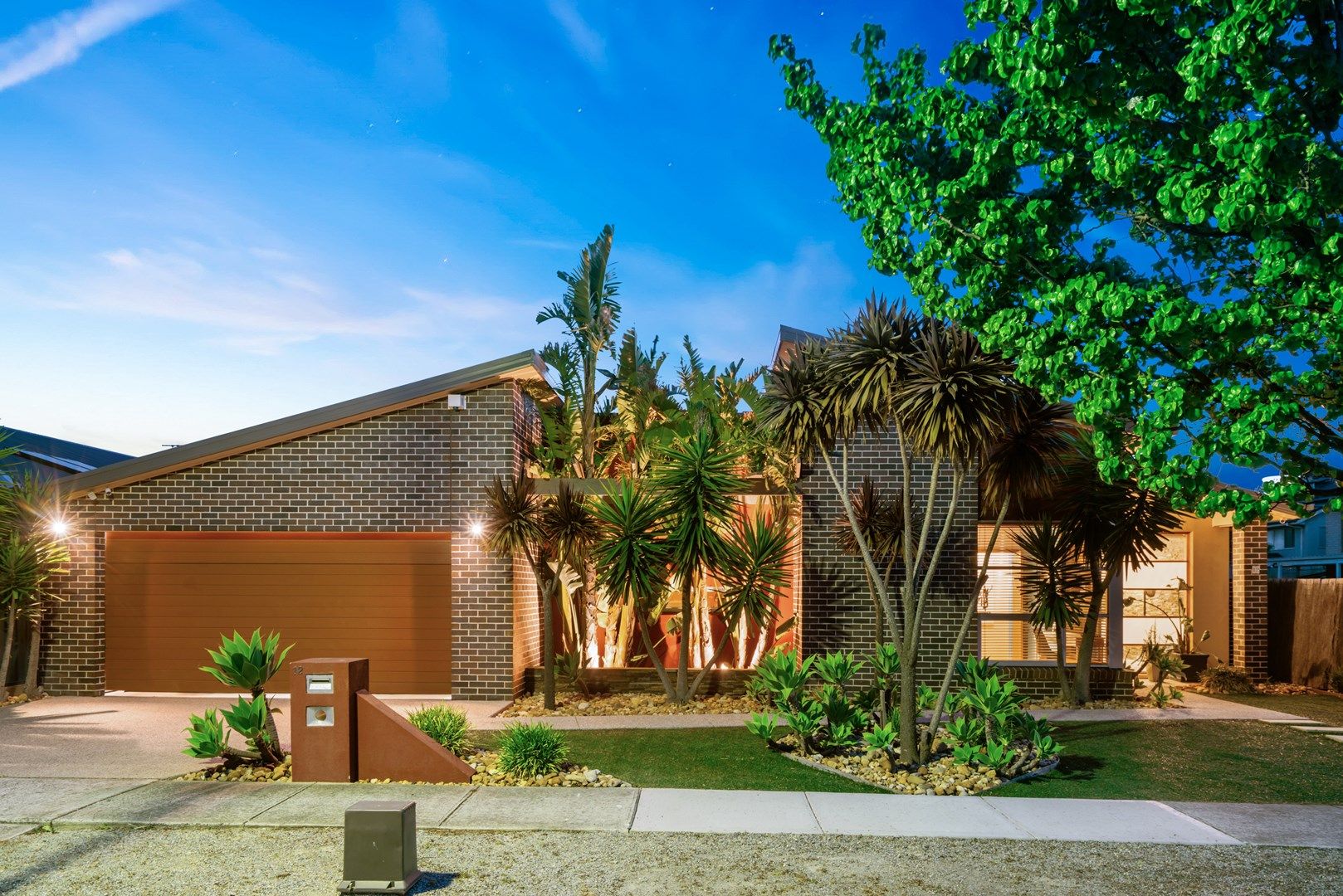 12 Bennelong Court, Taylors Hill VIC 3037, Image 0