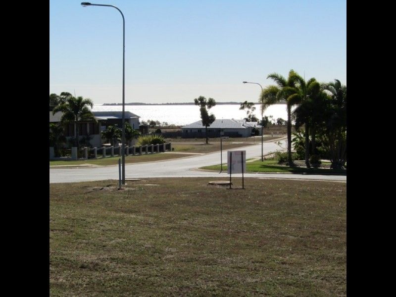 126-128 Ocean View Drive, Bowen QLD 4805, Image 2