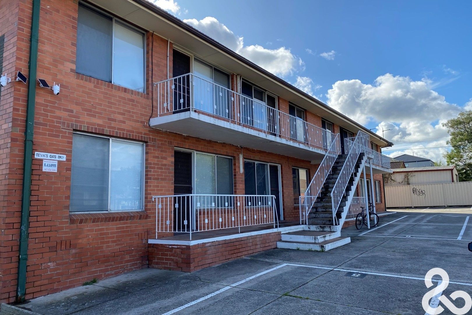 1 bedrooms Apartment / Unit / Flat in 3/118 Gower Street PRESTON VIC, 3072