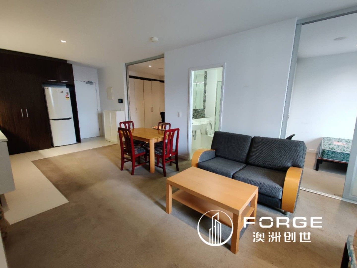 2 bedrooms Apartment / Unit / Flat in 3302/639 Lonsdale Street MELBOURNE VIC, 3000