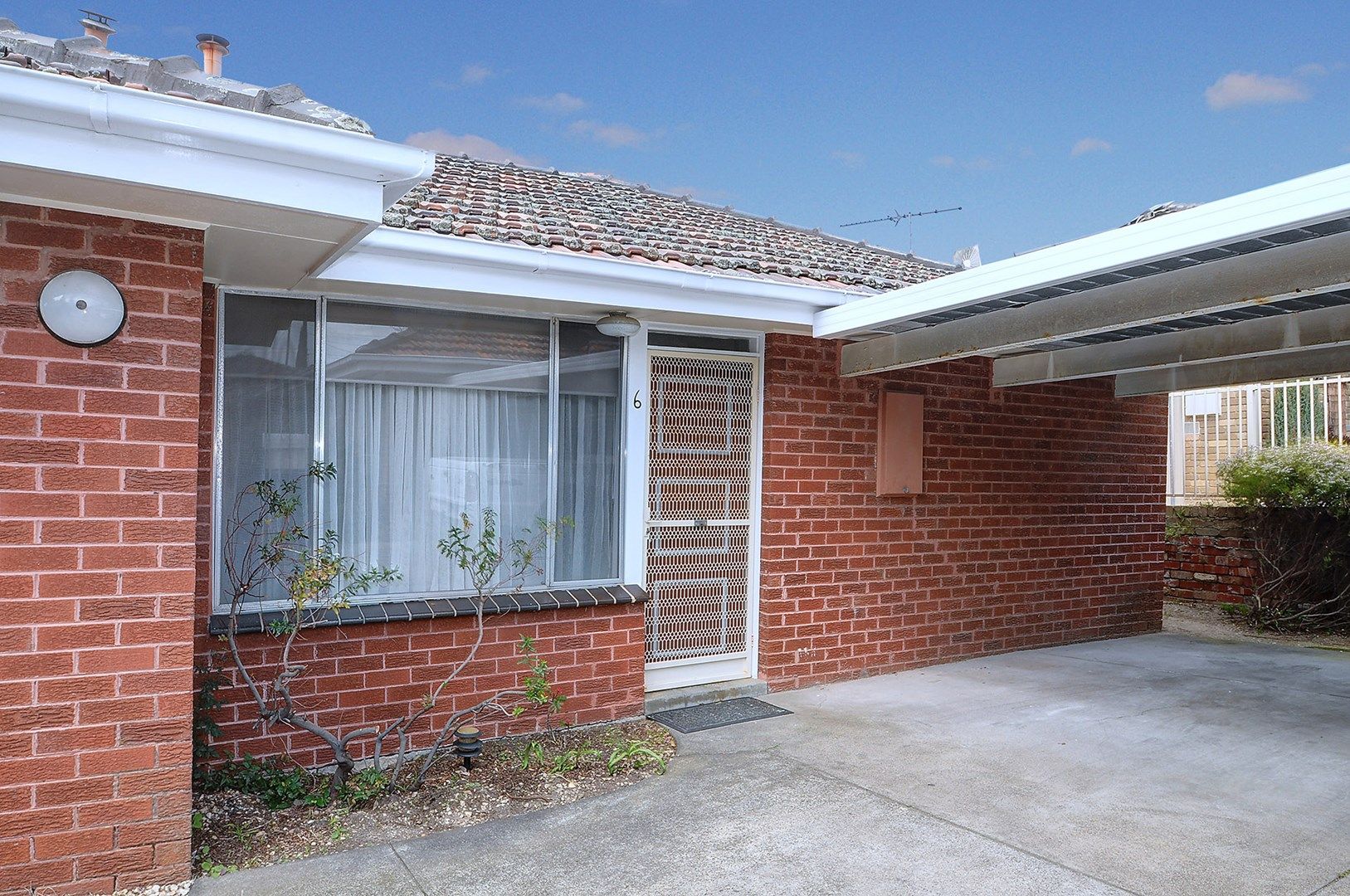 2 bedrooms Apartment / Unit / Flat in 6/28 Tulip Grove CHELTENHAM VIC, 3192