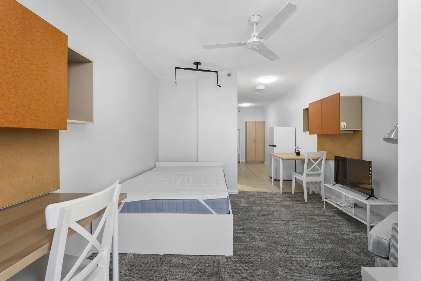 Additional image 5 of 909/188 Shafston Avenue, Kangaroo Point QLD 4169