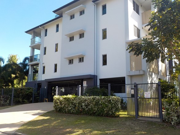 15/9-15 Mclean Street, Cairns North QLD 4870