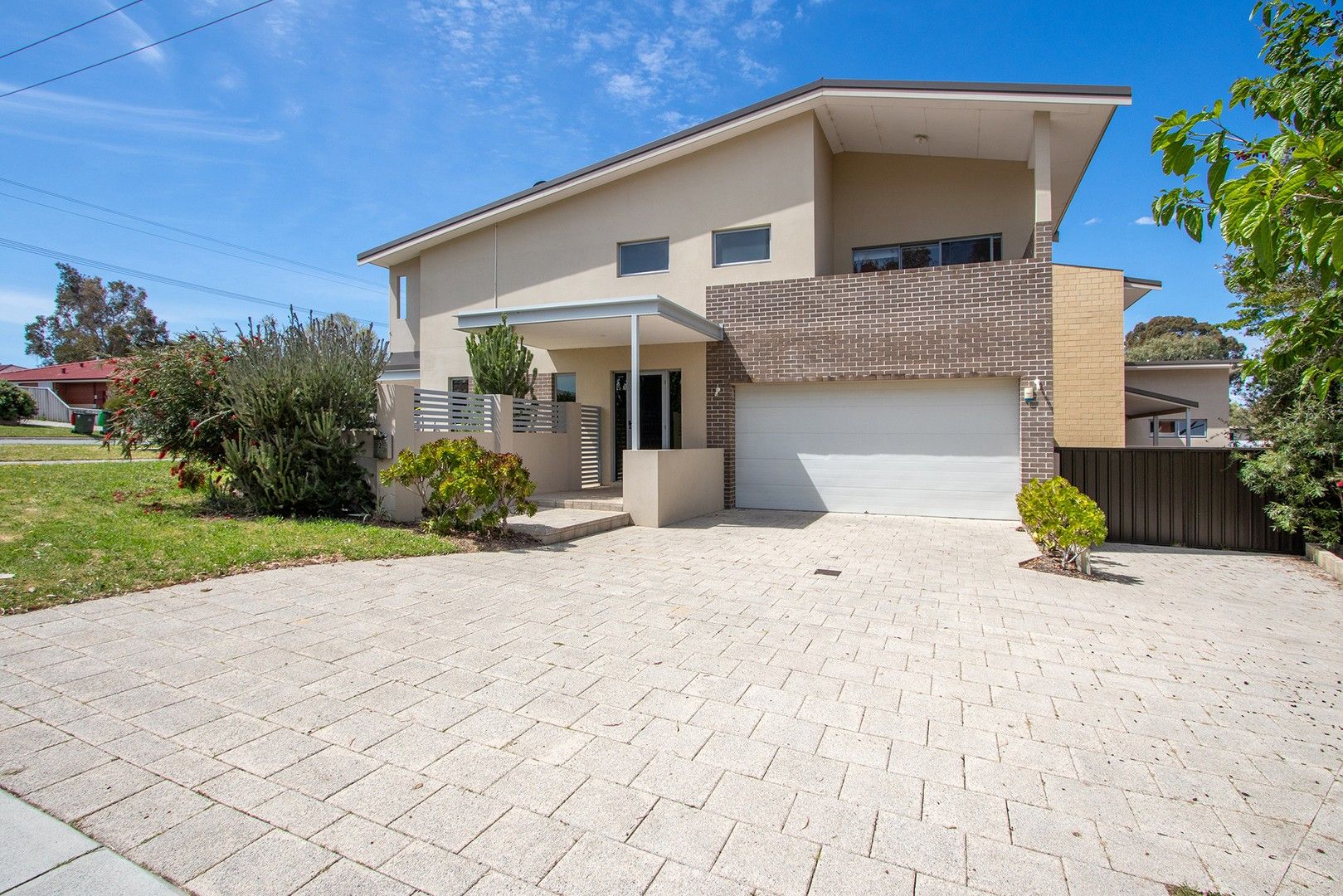 3 bedrooms House in 2 Carter Street HAMILTON HILL WA, 6163