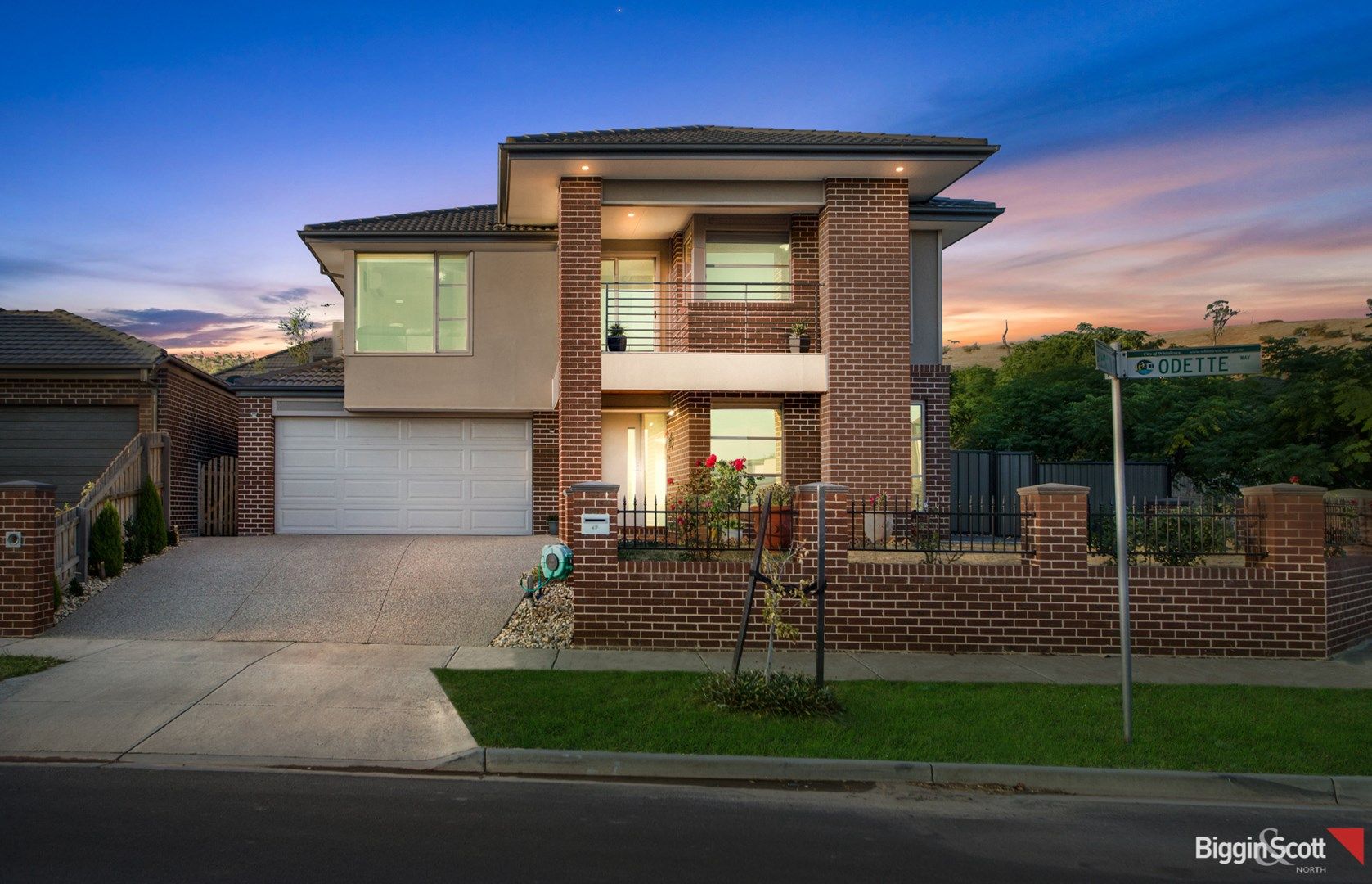 17 Odette Way, South Morang VIC 3752, Image 0