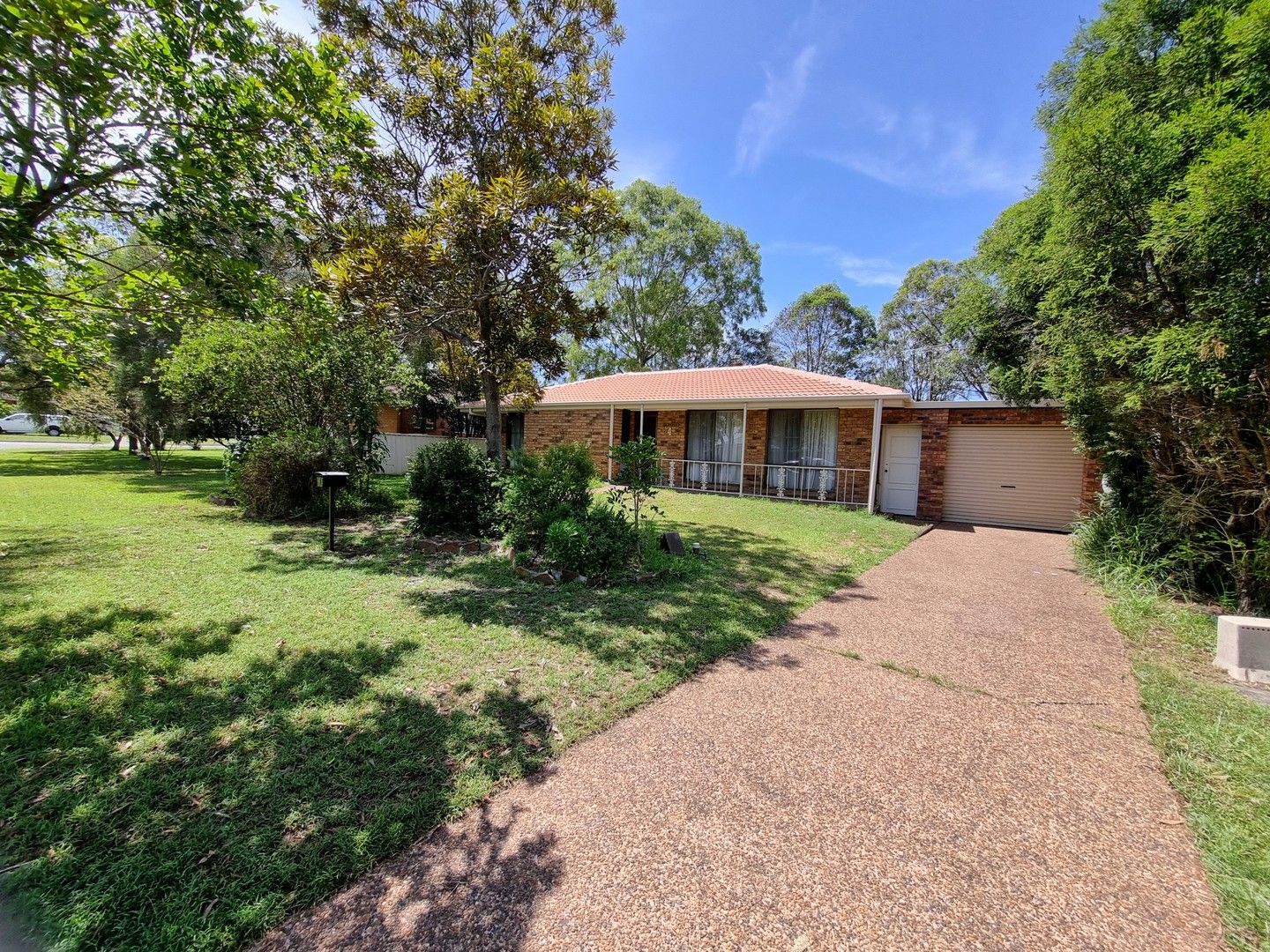 3 bedrooms House in 4 Kenvil Close RUTHERFORD NSW, 2320