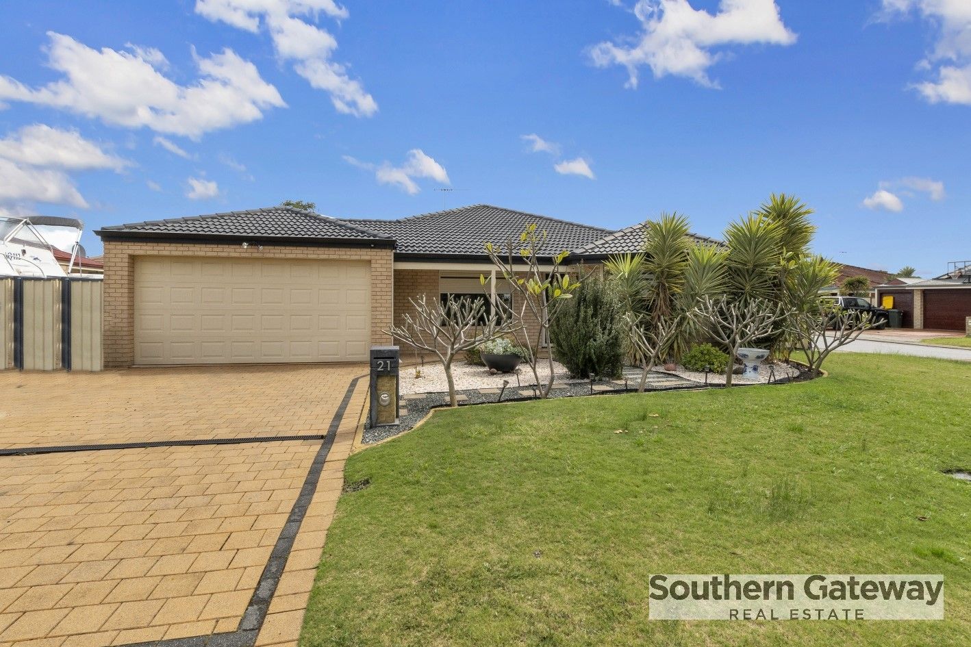 21 Prince Regent Gate, Bertram WA 6167, Image 0