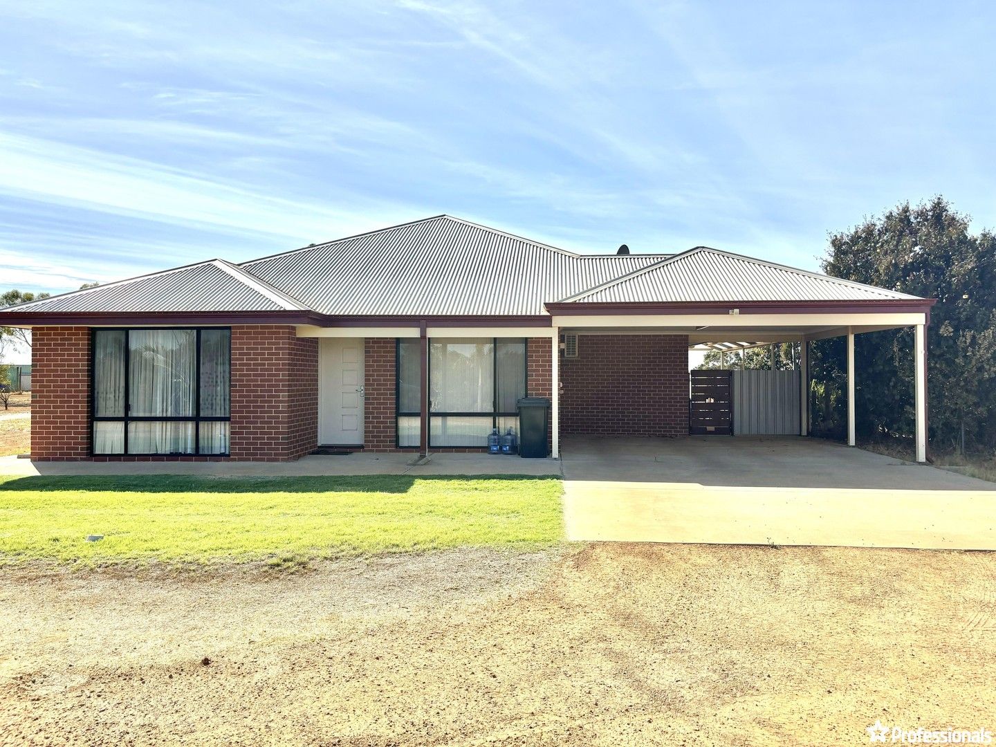 18 Lincoln Street, Deepdale WA 6532, Image 0