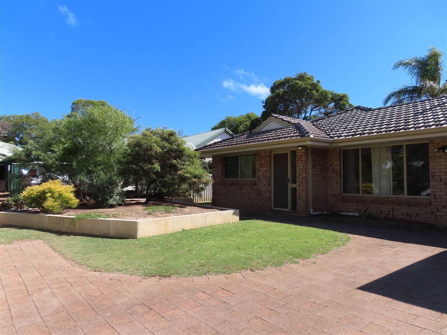 3 bedrooms Apartment / Unit / Flat in 1/9 Jingarie Place DUNSBOROUGH WA, 6281