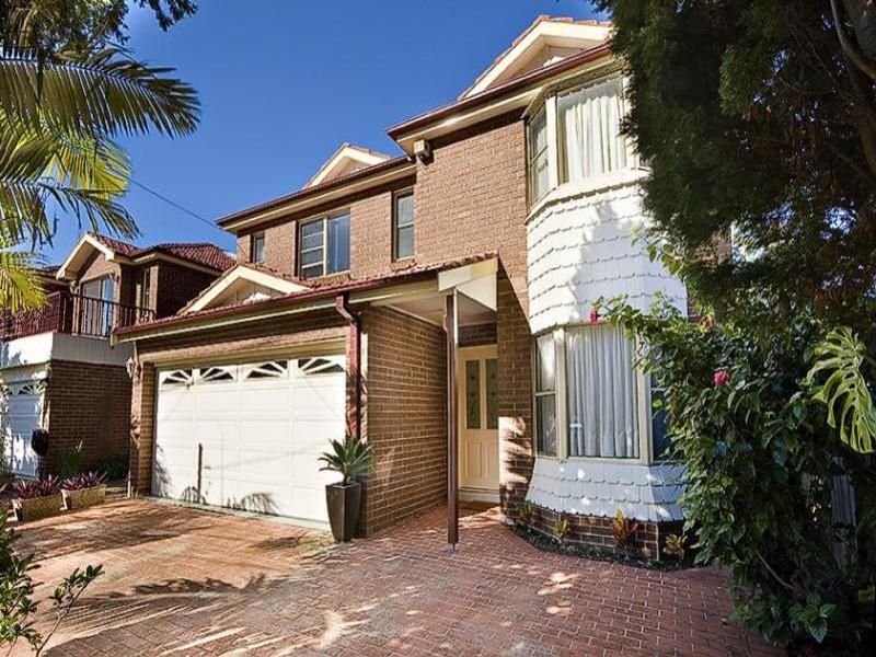 4 Macmahon Street, North Willoughby Property History & Address