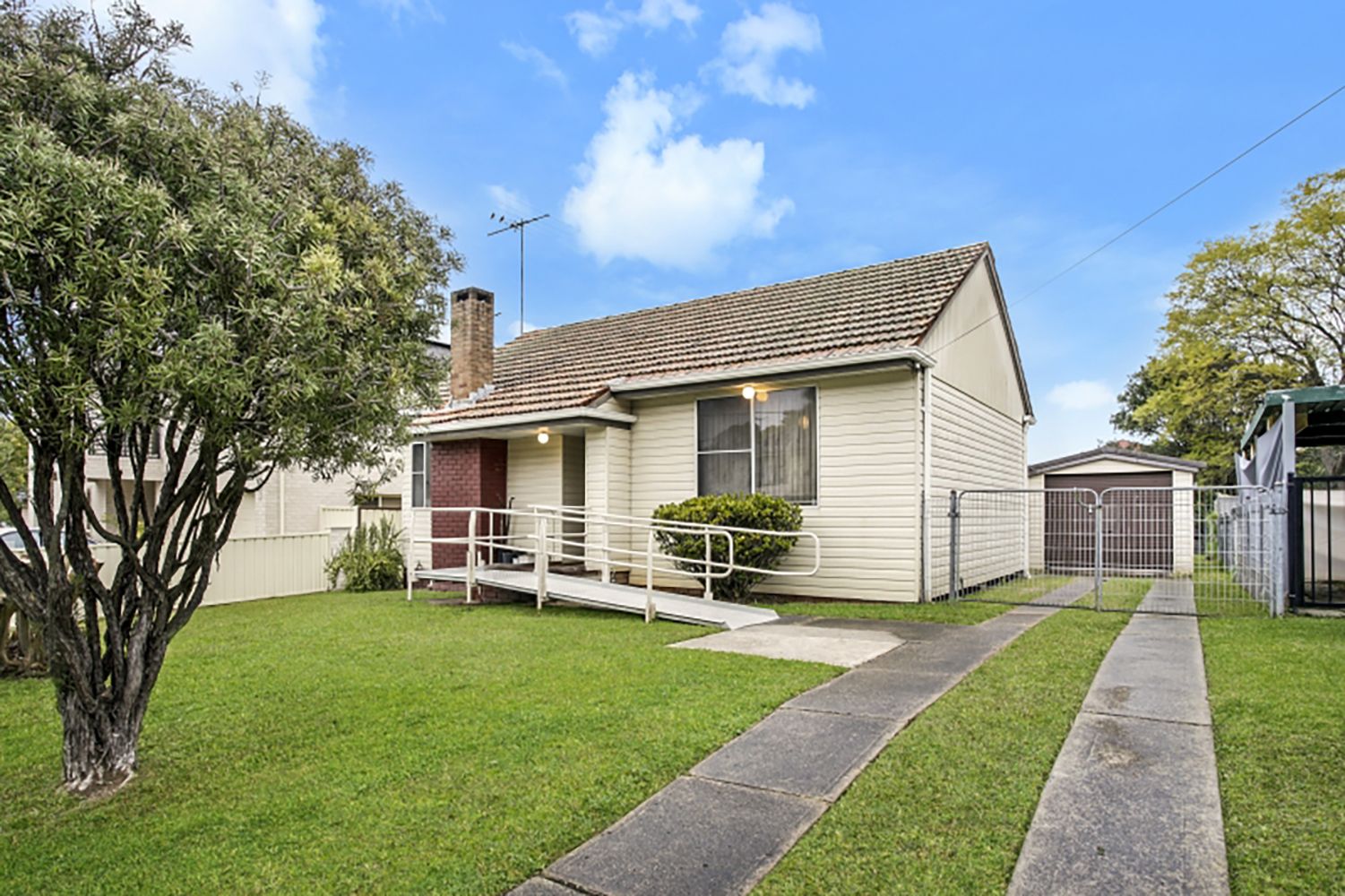 38 Rowley Street, Seven Hills NSW 2147