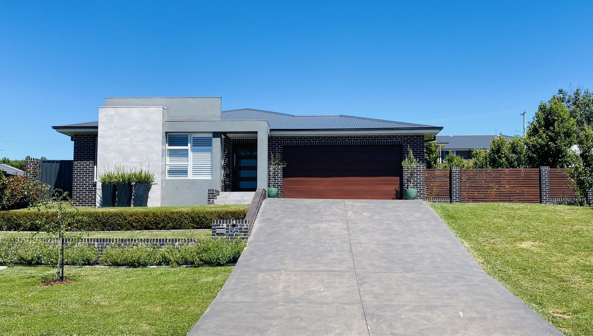 4 bedrooms House in 55 Pippin Way Way ORANGE NSW, 2800