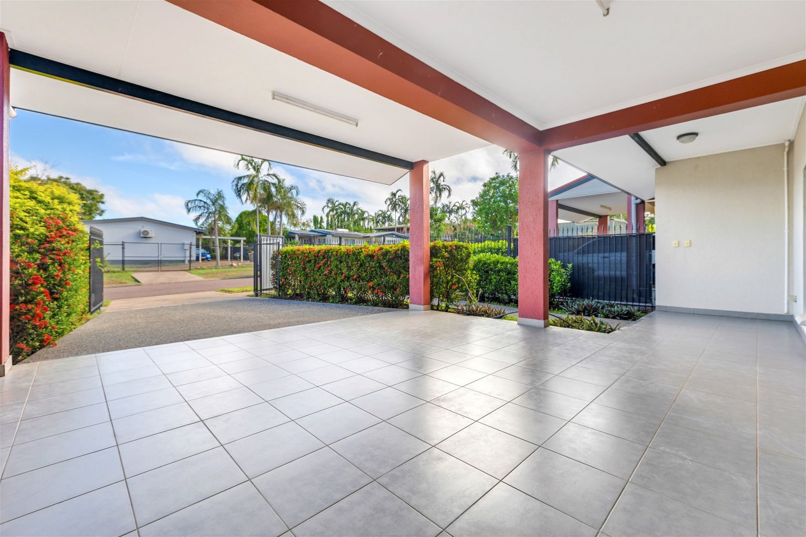 1/14 Hannibal Crescent, Gray NT 0830, Image 2