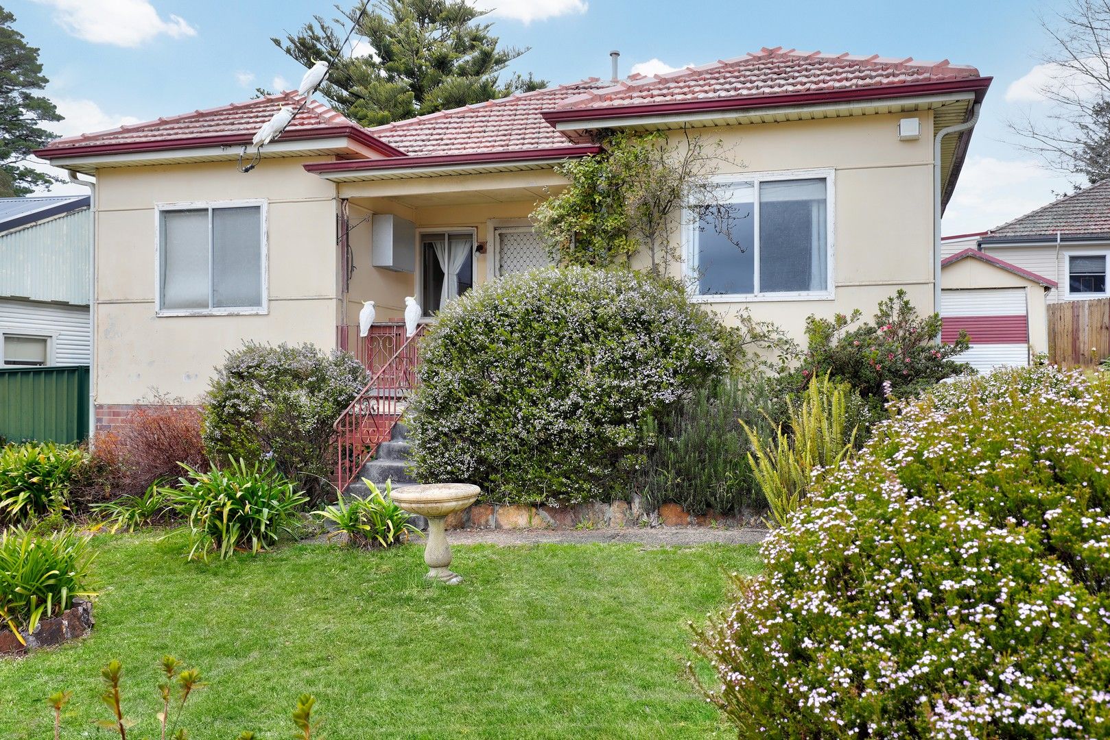 3 bedrooms House in 1 Raymond Road KATOOMBA NSW, 2780