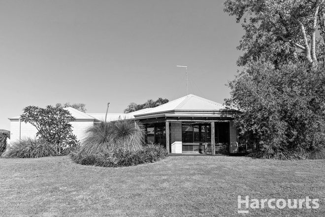 Picture of 13 Chyverton Corner, ERSKINE WA 6210