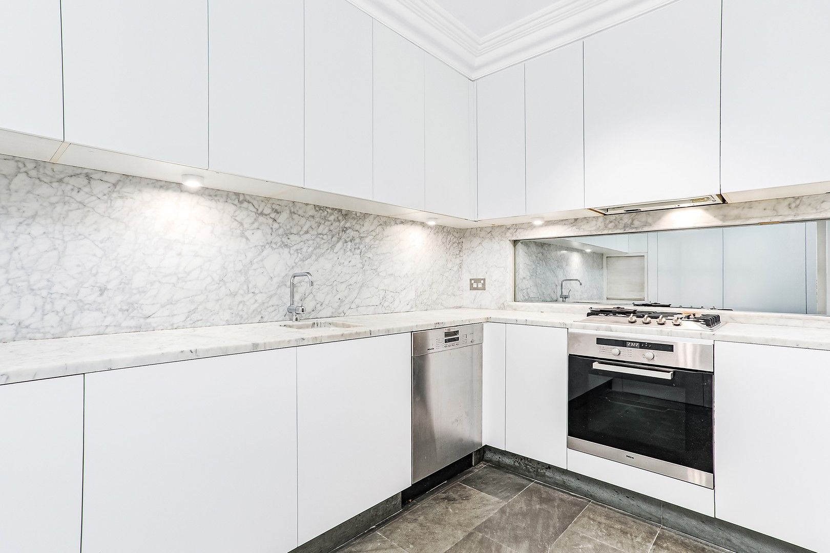 2 bedrooms Apartment / Unit / Flat in 5/18 Macleay Street ELIZABETH BAY NSW, 2011