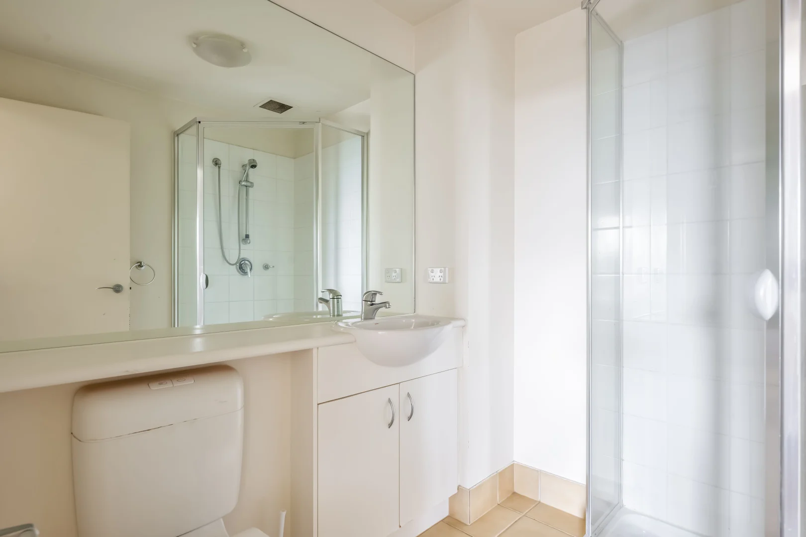 Additional image 6 of 5518/570 Lygon Street, Carlton VIC 3053