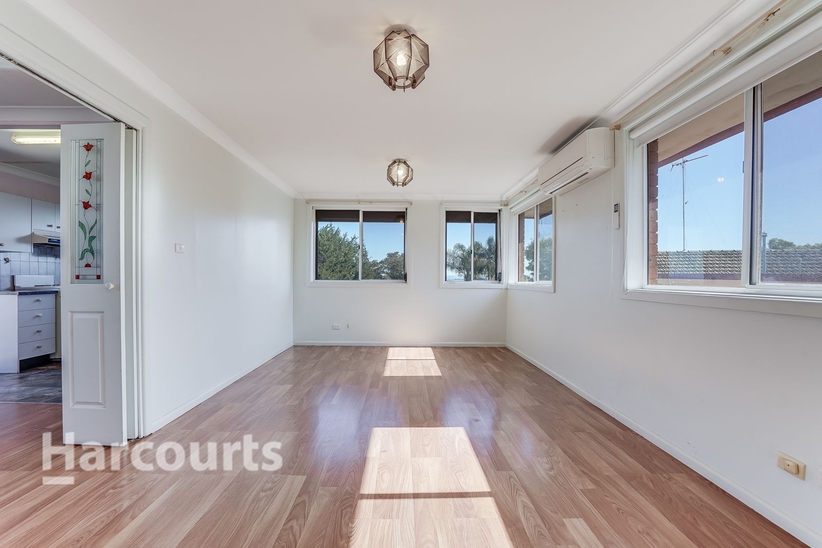 2/13 St Johns Road, Campbelltown NSW 2560, Image 2