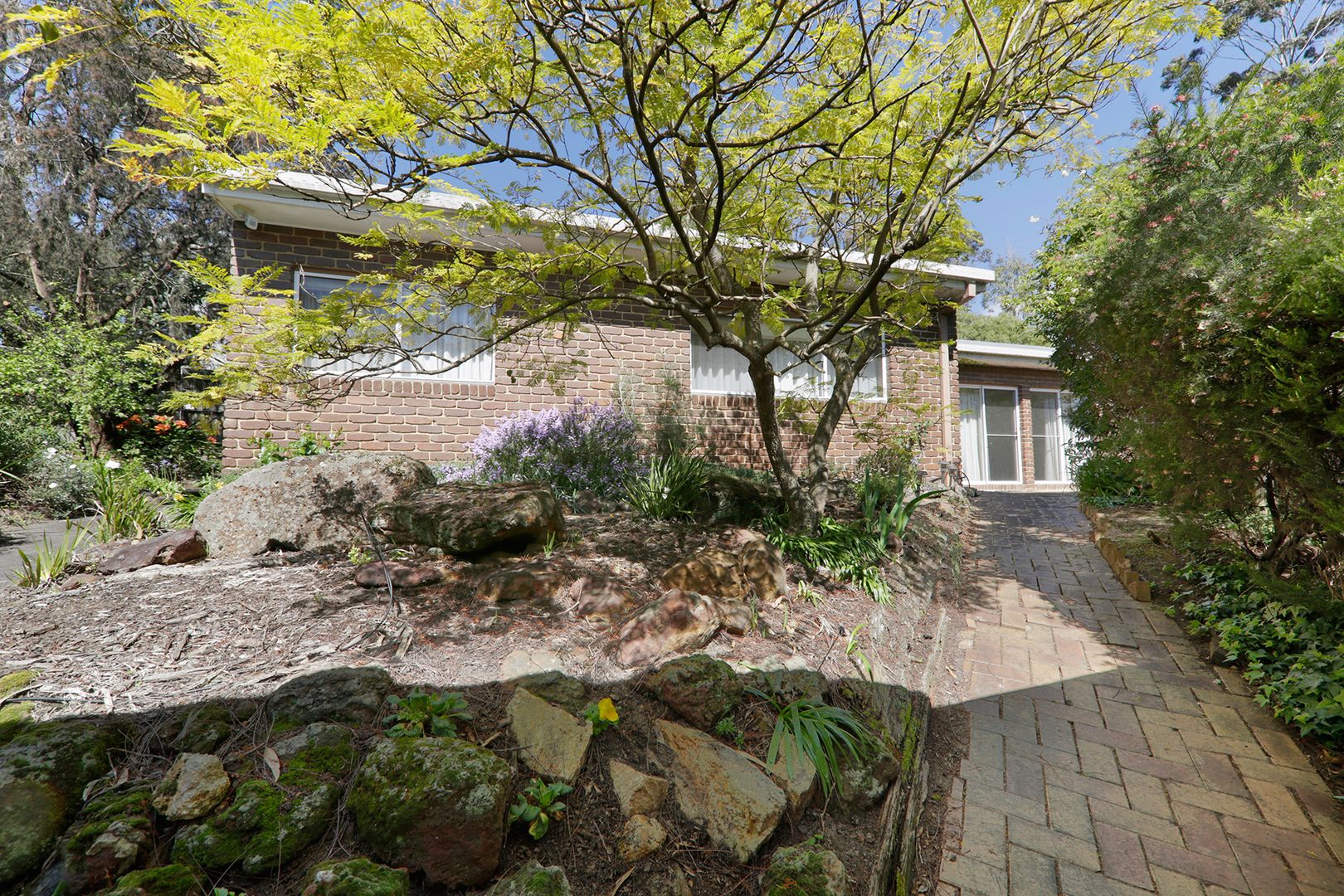 8 Pioneer Court, Wheelers Hill VIC 3150, Image 1