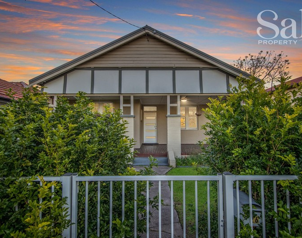 26 Stewart Avenue, Hamilton East NSW 2303