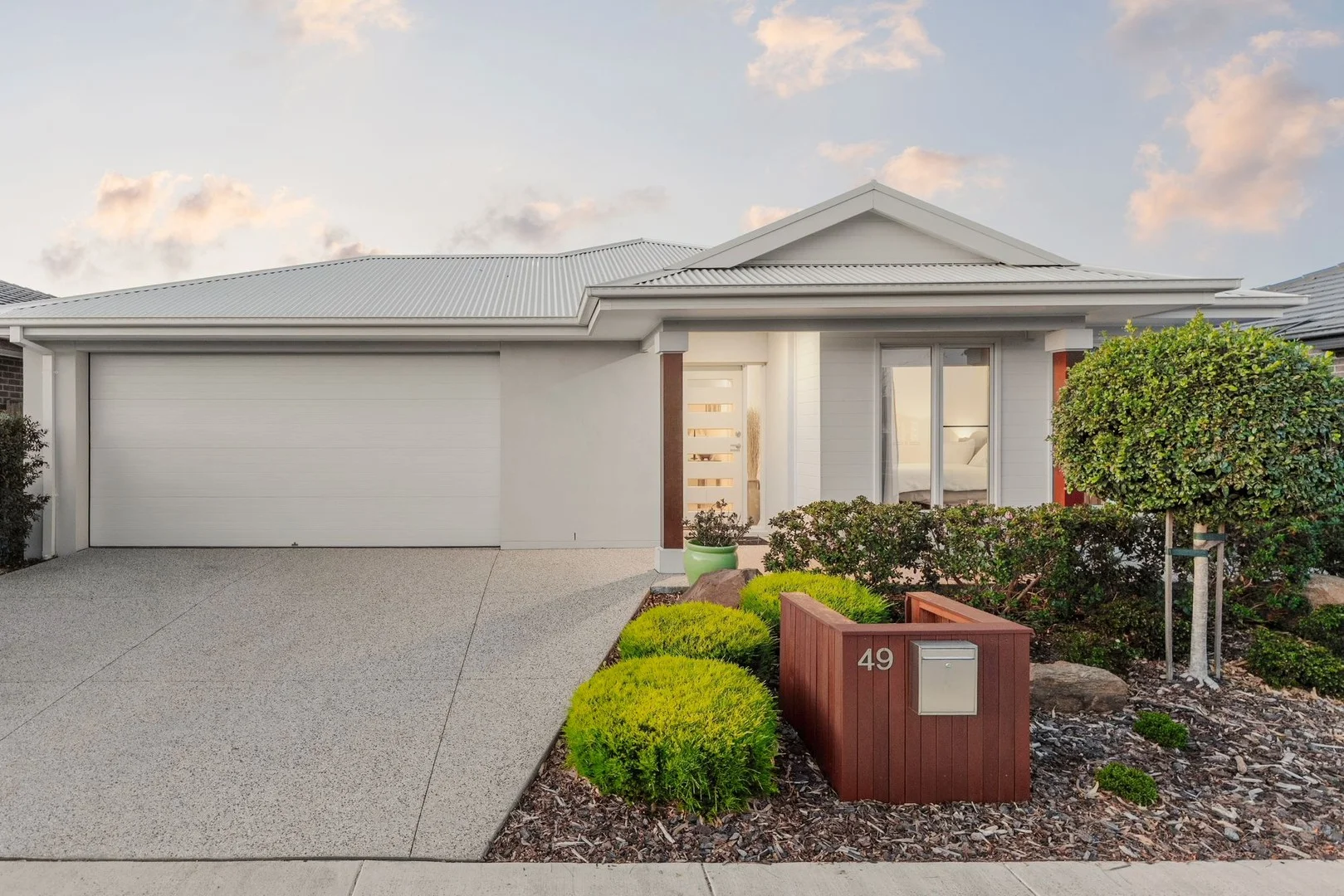 49 Spirit Crescent, Armstrong Creek VIC 3217