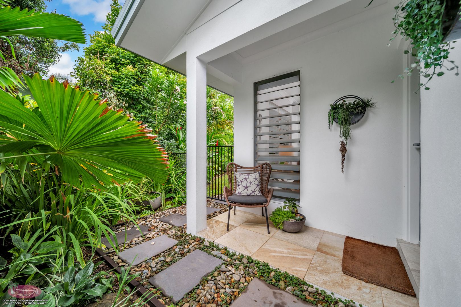 House 1/24 Southward St, Mission Beach QLD 4852, Image 2